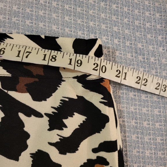 Monroe & Main Leopard Pencil Skirt - Picture 6 of 10
